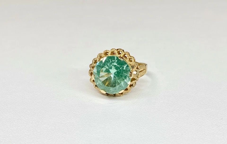 WOMEN'S 14K YELLOW GOLD EARRINGS/ RING SET WITH BLUISH - GREEN SYNTHETIC SPINEL (1 of 2)