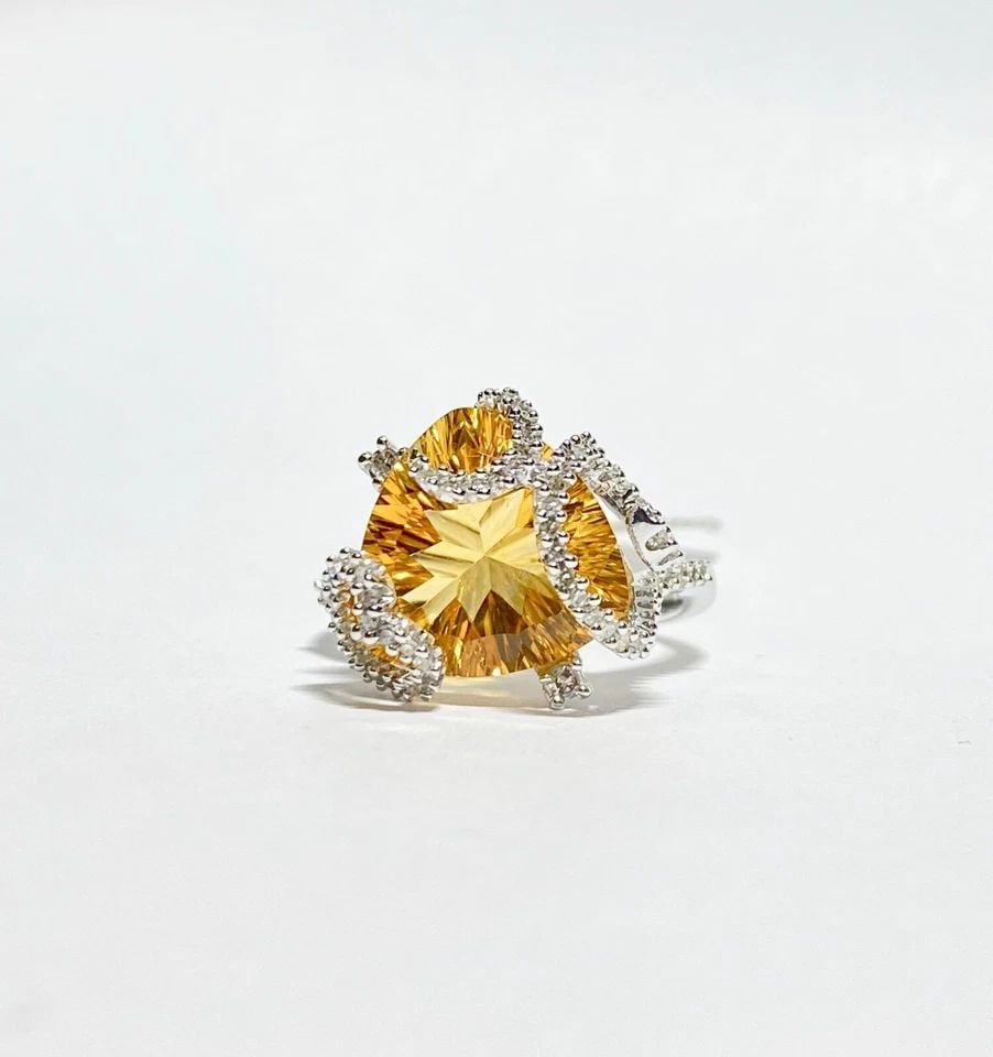 NEW WOMEN'S 14K WHITE GOLD RING WITH CITRINE AND 0.45CTS DIAMONDS (SIZE 7) 5.7G (1 of 2)