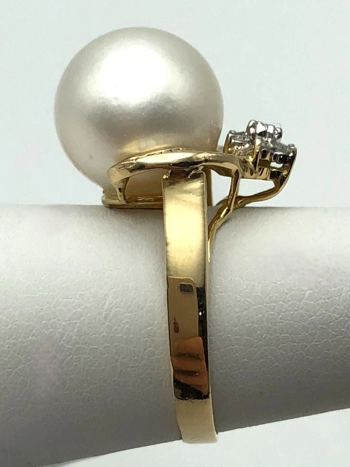14K GOLD RING WITH 13MM CULTURED PEARL AND 0.50CTS OF DIAMONDS SIZE: 7.25 (1 of 2)