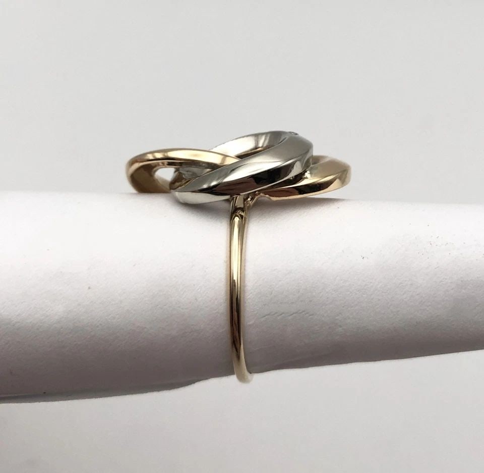 14K GOLD TWO TONED 3 LOOPED RING SET WITH 0.17CTW DIAMONDS (SIZE: 7.5) 6.4 GRAMS (1 of 2)