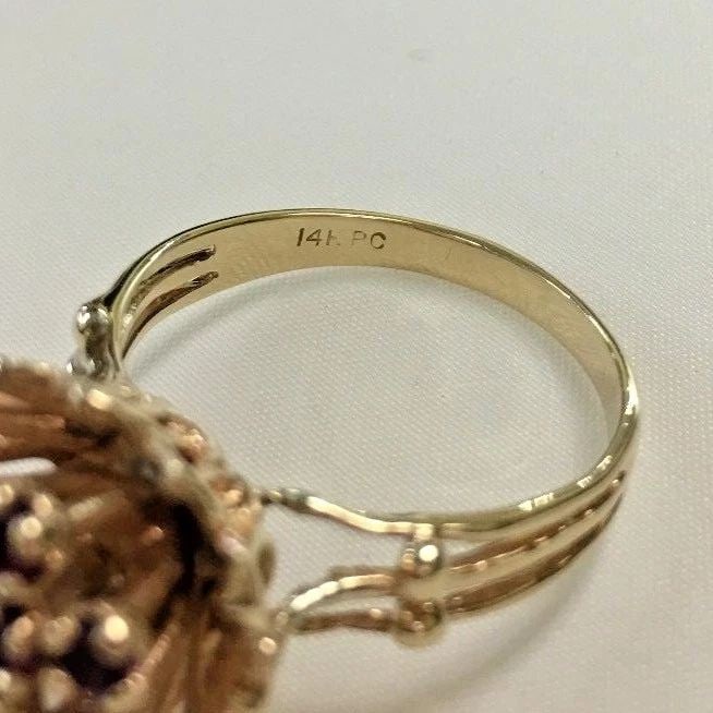 14K YELLOW GOLD RING WITH FLOWER CLUSTER WITH NATURAL RUBY (SIZE: 8.5) 5.9G (1 of 2)