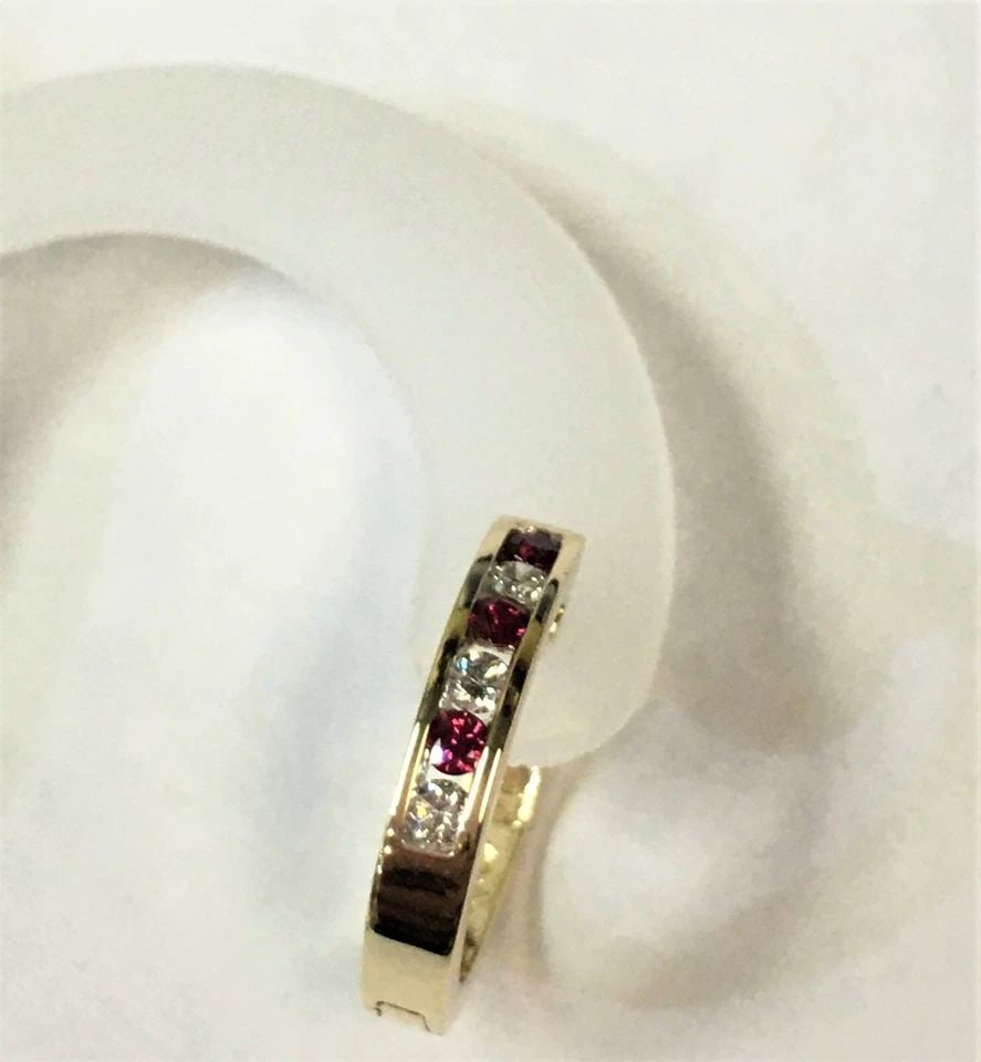 14K YELLOW GOLD HOOP EARRINGS WITH NATURAL DIAMONDS AND RUBIES 4.2G: 14K YELLOW GOLD SET OF ROUND HOOP STYLE EARRINGS WITH DIAMONDS AND RUBIES 14k Yellow Gold set of Round Hoop style Earrings with Diamonds and Rubies You are bidding on a 14k Yellow Gold set of Round Ho