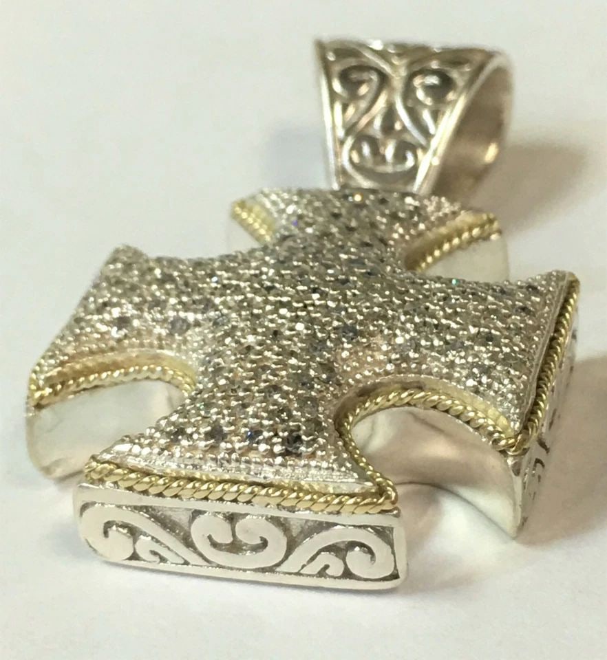 EFFY BALISSIMA SILVER CROSS, 18K GOLD ACCENTED OUTLINE, 0.50CTS DIAMONDS 15.8G: EFFY BALISSIMA SILVER CROSS WITH DIAMONDS AND 18K GOLD OUTLINE EFFY Balissima Silver Cross with Diamonds and 18k gold outline You are bidding on a EFFY Balissima Silver Cross with Diamonds and 18k gol