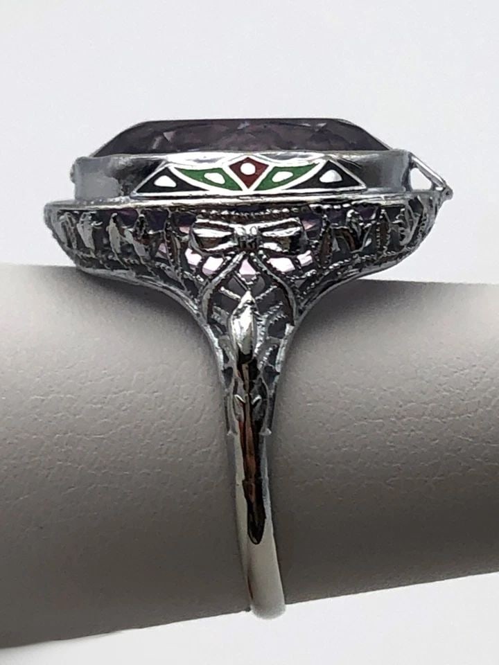 A&S ANTIQUE FILIGREE 14K WHITE GOLD RING WITH AMETHYST (SIZE 7.5) 5.9 GRAM: A&S Antique filigree 14k White Gold Ring with center Amethyst Condition: Used, has been heavily worn, Antique / Vintage Material: 14k White Gold Ring Size: 7.5 Weight: 5.9 grams Top Width: 22.4mm Bott