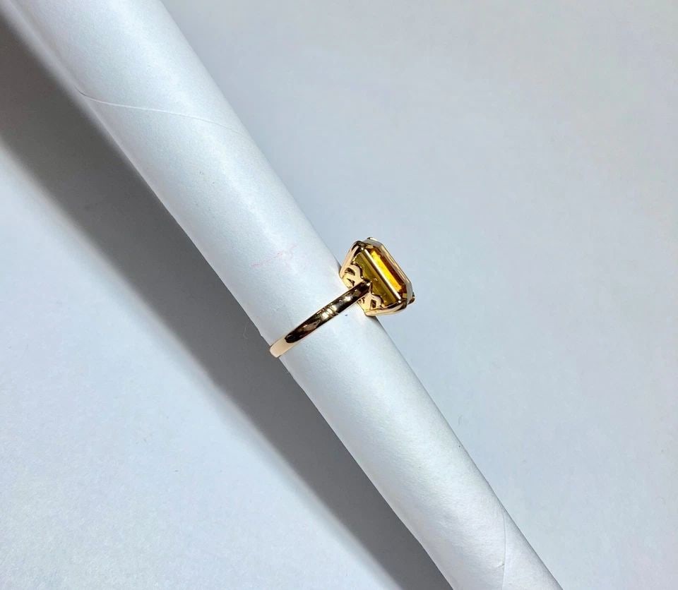 18K YELLOW GOLD RING WITH 12MM X 10MM CITRINE ( SIZE 5.75 ) 3.6G (1 of 2)