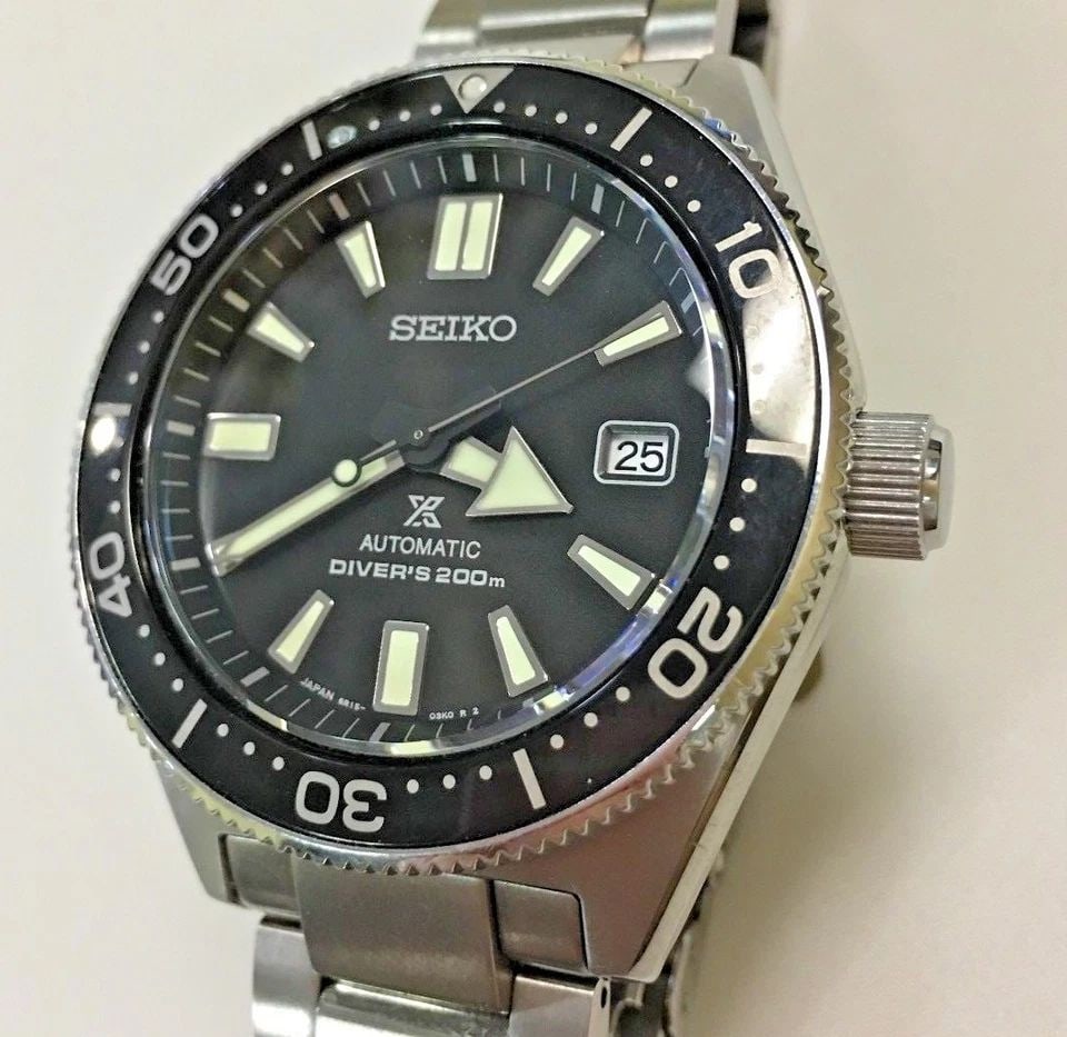 SEIKO 6R15-03W0, STAINLESS STEEL, AUTOMATIC MEN'S DIVER'S WATCH: SEIKO 6R15-03W0, STAINLESS STEEL, AUTOMATIC MEN'S DIVER'S WATCH Seiko 6R15-03W0, Stainless Steel, Automatic Men's Watch You are bidding on a Seiko 6R15-03W0, Stainless Steel, Automatic Men's Watch. Th