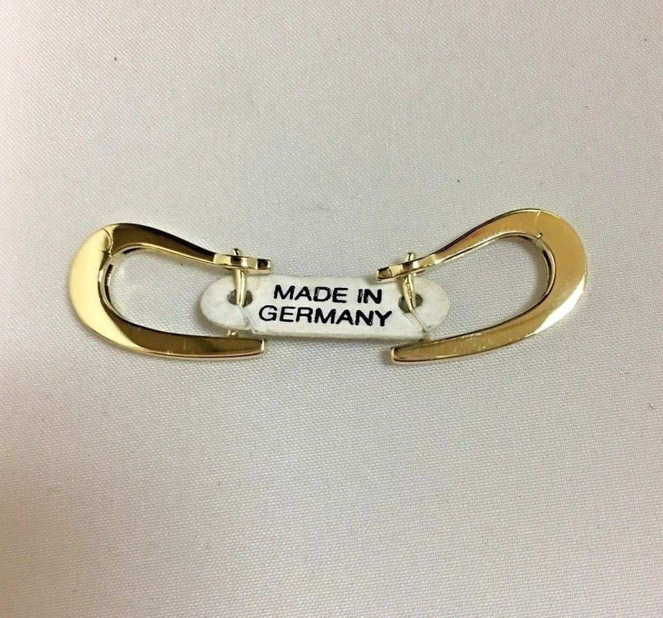 14K YELLOW GOLD OVAL HOOP EARRINGS SNAP ON BACKS (MADE IN GERMANY) 4.4G: 14K YELLOW GOLD EARRINGS (MADE IN GERMANY) 14k Yellow Gold Earrings (Made In Germany) You are bidding on new 14k Yellow Gold Earrings (Made In Germany). There may be a few minor scratches on the earri