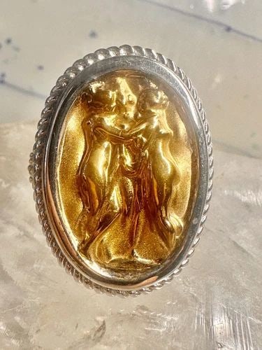 TAGLIAMONTE RING 3 GRACES FIGURATIVE LADY SIZE 8 STERLING SILVER WOMEN 18K: TAGLIAMONTE RING 3 GRACES FIGURATIVE LADY SIZE 8 STERLING SILVER WOMEN 18K Tagliamonte ring 3 Graces Figurative lady size 8 sterling silver women 18K over sterling silver on the face of the ring Size 