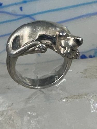 CAT RING JAMES YESBERGER BAND SIZE 5 STERLING SILVER WOMEN: CAT RING JAMES YESBERGER BAND SIZE 5 STERLING SILVER WOMEN Cat ring James Yesberger band size 5 sterling silver women Size 5 Weight 14.1g Width 5/8" Thinnest part of band in back 3/16"