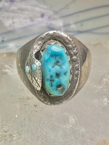 NAVAJO SNAKE RING TURQUOISE SIZE 11.5 STERLING SILVER WOMEN MEN: NAVAJO SNAKE RING TURQUOISE SIZE 11.5 STERLING SILVER WOMEN MEN Navajo snake ring turquoise size 11.5 sterling silver women men Size 11.5 Between a size 11.50 and a size 11.75 Weight 10.7g Length 7/8"