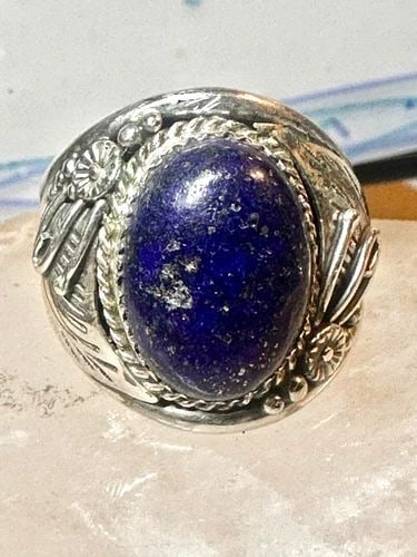NAVAJO RING BLUE LAPIS LAZULI BAND VINTAGE STERLING SILVER SIZE 13.50 WOMEN MEN: NAVAJO RING BLUE LAPIS LAZULI BAND VINTAGE STERLING SILVER SIZE 13.50 WOMEN MEN Navajo ring blue lapis lazuli band vintage sterling silver size 13.50 women men Size 13.50 Weight 11.7g Length. 1" Width