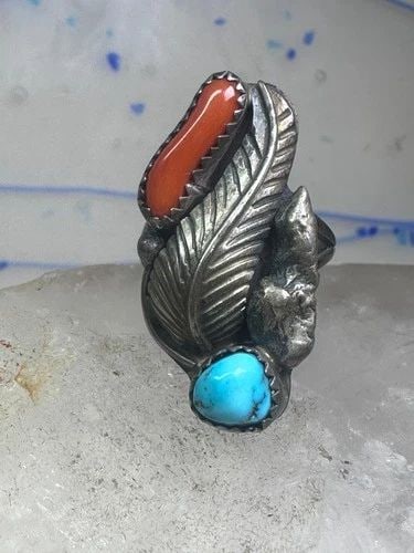 LONG NAVAJO TURQUOISE CORAL RING LEAF FEATHER BAND SIZE 6 STERLING SILVER WOMEN: LONG NAVAJO TURQUOISE CORAL RING LEAF FEATHER BAND SIZE 6 STERLING SILVER WOMEN Long Navajo Turquoise Coral Ring leaf feather Band size 6 sterling silver women girls Size 6 Weight 6.3g Length 1 1/4" W