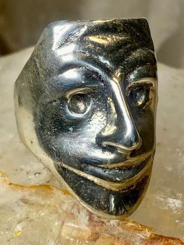 FACE RING SIZE 8.75 MASK BAND STERLING SILVER WOMEN MEN: FACE RING SIZE 8.75 MASK BAND STERLING SILVER WOMEN MEN Face ring mask band sterling silver women men May have been resized Size 8.75 Between a size 8.75 and a size 9 Weight 20.8g Length 1 1/4" Width 