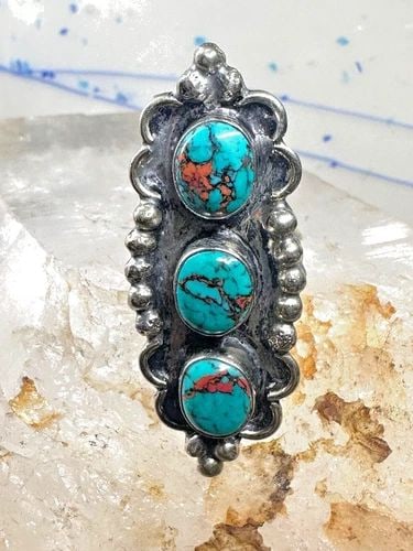 NAVAJO RING LONG TURQUOISE STERLING SILVER SIZE 7.25 STERLING SILVER WOMEN: NAVAJO RING LONG TURQUOISE STERLING SILVER SIZE 7.25 STERLING SILVER WOMEN Navajo ring long turquoise Sterling silver size 7.25 sterling silver women I have been removing the black paint that someone 