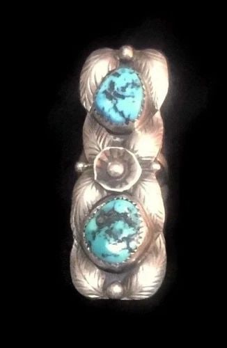 VINTAGE STERLING SILVER SOUTHWEST TRIBAL TURQUOISE LONG RING SIZE 5 13.5G: VINTAGE STERLING SILVER SOUTHWEST TRIBAL TURQUOISE LONG RING SIZE 5 13.5G Vintage Sterling Silver Southwest Tribal Long Turquoise Ring Size 5 Weight 13.5g Widest Part of Band 2 1/8" Thinnest Part of B