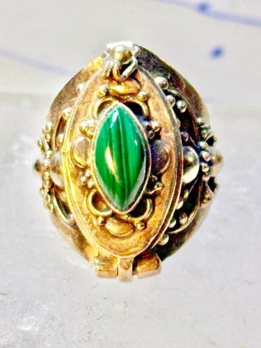 POISON RING MALACHITE BAND STERLING SILVER SIZE 4.50 WOMEN (1 of 2)