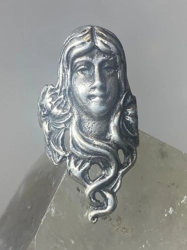 FACE RING FLOWING HAIR ART NOUVEAU SIZE 6 BAND STERLING SILVER: FACE RING FLOWING HAIR ART NOUVEAU SIZE 6 BAND STERLING SILVER Face ring flowing hair Art Nouveau size 6 band sterling silver I leave the rings unpolished until I sell .. If the buyer wants the ring p