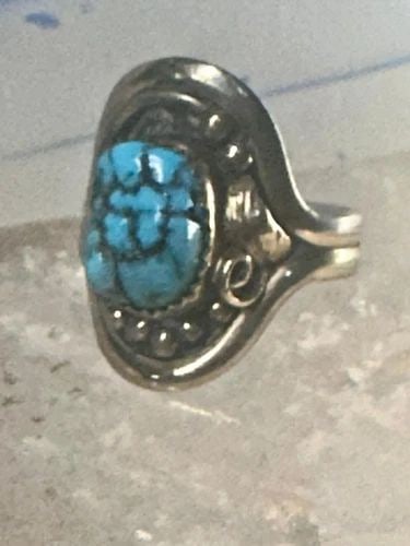 TURQUOISE RING TAWA BY KT NAVAJO SIZE 7.50 STERLING SILVER 12KT GF WOMEN MEN: TURQUOISE RING TAWA BY KT NAVAJO SIZE 7.50 STERLING SILVER 12KT GF WOMEN MEN Turquoise ring Tawa by KT Navajo size 7.50 sterling silver 12KT GF women men Size 7.50 Between a size 7.50 and a size 7.75 