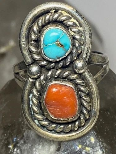 TURQUOISE RING CORAL SIZE 7.50 NAVAJO STERLING SILVER WOMEN: TURQUOISE RING CORAL SIZE 7.50 NAVAJO STERLING SILVER WOMEN Turquoise ring coral size 7.50 Navajo sterling silver women Size 7.50 Between a size 7.50 and a size 7.75 Weight 7.4g Length 1. 1/8" Width. 