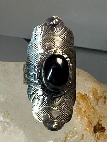 ONYX RING LONG STAMPED BOHO BAND SIZE 8.75 STERLING SILVER WOMEN: ONYX RING LONG STAMPED BOHO BAND SIZE 8.75 STERLING SILVER WOMEN Onyx ring long stamped boho band size 8.75 sterling silver women Size 8.75 Weight 9g Length 1 3/4" Width 5/8" Thinnest part of band in 