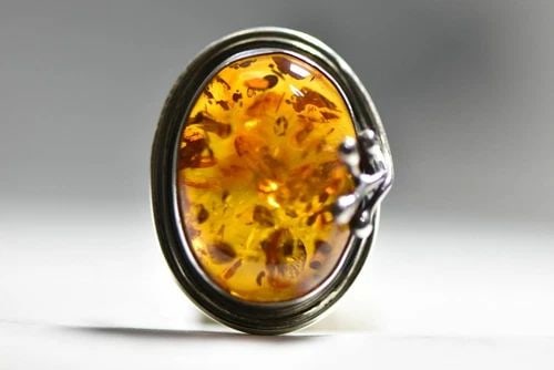 AMBER RING ART NOUVEAU FLORAL ARTS & CRAFTS STERLING SILVER WOMEN SIZE 7.75: AMBER RING ART NOUVEAU FLORAL ARTS & CRAFTS STERLING SILVER WOMEN SIZE 7.75 Amber Ring Art Nouveau floral Arts & Crafts Movement sterling silver women Size 7.75 Weight 9.7g Widest part of band 1 3/16"