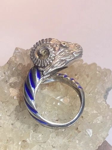 RAM RING SIZE 5 HORNS BAND PINKY STERLING SILVER WOMEN: RAM RING SIZE 5 HORNS BAND PINKY STERLING SILVER WOMEN Ram ring horns band pinky sterling silver women Size 5 Weight 7.8g Widest part 3/4" Thinnest part 1/8"