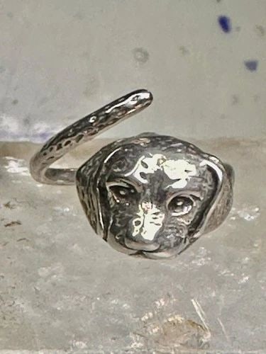 DOG RING PUPPY BAND STERLING SILVER SIZE 7 BOYS GIRLS WOMEN: DOG RING PUPPY BAND STERLING SILVER SIZE 7 BOYS GIRLS WOMEN Dog ring puppy band sterling silver size 7 boys girls women Size 7 Weight 4.2g Width 5/8" Thinnest part of band 1/8"