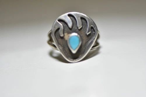 BEAR RING NAVAJO TURQUOISE CLAW PINKY BEAR FOOTPRINT STERLING SILVER GIRLS WOMEN (1 of 2)
