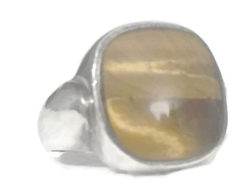 VINTAGE TIGER EYE RING STERLING SILVER SOUTHWEST TRIBAL SIZE 10: VINTAGE TIGER EYE RING STERLING SILVER SOUTHWEST TRIBAL SIZE 10 Vintage Tiger Eye Southwest Ring Sterling Silver Band Size 10 Weight 6.6g Widest Part of Band 3/4" Thinnest part of Band 5/32"