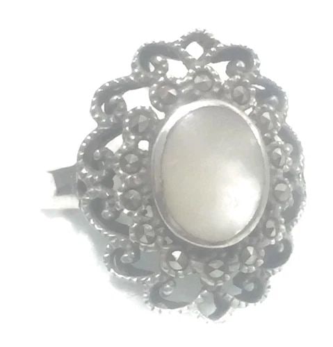 VINTAGE MARCASITE MOP RING COCKTAIL MOTHER OF PEARL STERLING SILVER SIZE 8.50 (1 of 2)