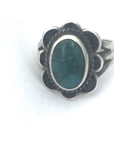 VINTAGE STERLING NATIVE AMERICAN NAVAJO TURQUOISE RING SIZE 5 5.3G (1 of 2)