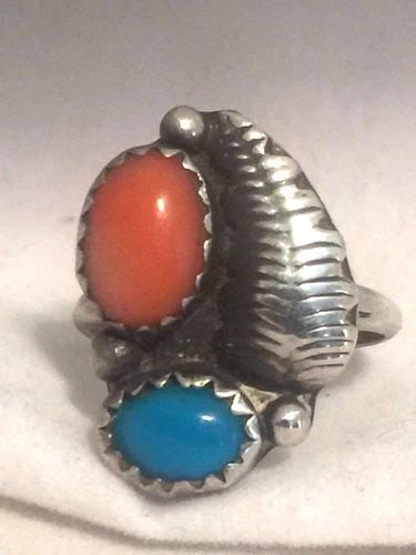 VINTAGE STERLING SILVER SOUTHWEST TRIBAL TURQUOISE CORAL RING SIZE 5 3G FEATHER (1 of 2)