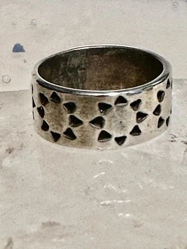 SUN RING CELESTIAL BAND SIZE 6.50 STERLING SILVER WOMEN GIRLS BOYS: SUN RING CELESTIAL BAND SIZE 6.50 STERLING SILVER WOMEN GIRLS BOYS Sun ring celestial band size 6.50 sterling silver women girls boys Size 6.50 Between a size 6.50 and a size 6.75 Weight 5g Width 5/16