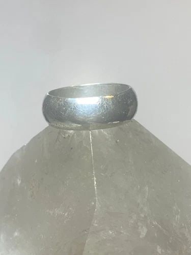 PLAIN RING WIDE WEDDING BAND SIZE 6.50 STERLING SILVER X: PLAIN RING WIDE WEDDING BAND SIZE 6.50 STERLING SILVER X Plain ring wide wedding band size 6.50 sterling silver X I leave the rings unpolished until I sell .. If the buyer wants the ring polished I wi
