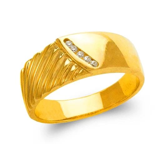 NEW 14K YELLOW GOLD MEN'S COUPLE RING: NEW 14K YELLOW GOLD MEN'S COUPLE RING MEN'S COUPLE RING NEW 14K YELLOW GOLD SIZE Apx: 8mm Apx WEIGHT: 5.5g