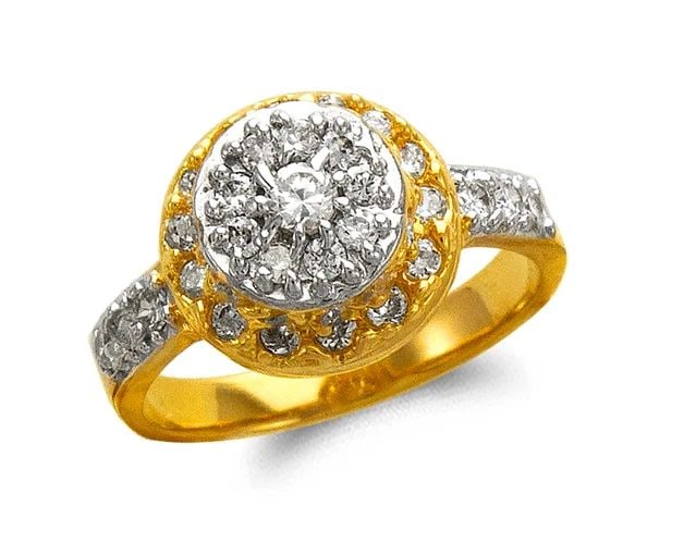 NEW 14K TWO TONE GOLD LADIES FASHION RING: NEW 14K TWO TONE GOLD LADIES FASHION RING LADIES FASHION RING NEW 14K TWO TONE GOLD Apx. WIDTH: 12mm Apx. WEIGHT: 5.5g