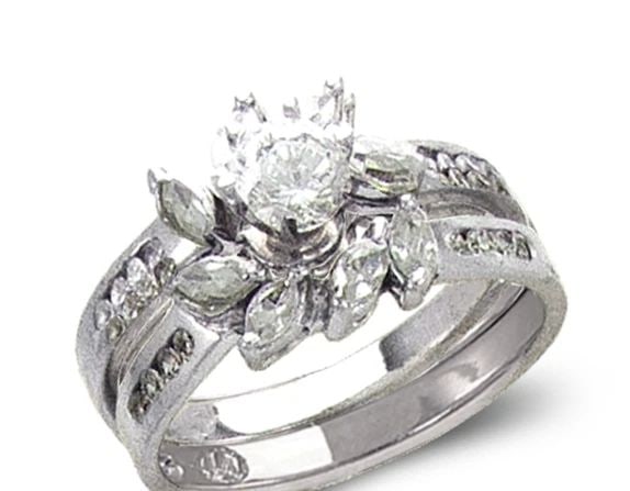 NEW 14K WHITE GOLD LADIES FASHION WHITE SOLITAIRE RING (1 of 2)