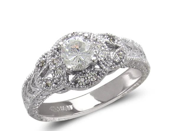 NEW 14K WHITE GOLD LADIES FASHION WHITE SOLITAIRE RING: NEW 14K WHITE GOLD LADIES FASHION WHITE SOLITAIRE RING LADIES FASHION WHITE SOLITAIRE RING NEW 14K WHITE GOLD Apx. WIDTH: 9mm Apx. WEIGHT: 5.4g