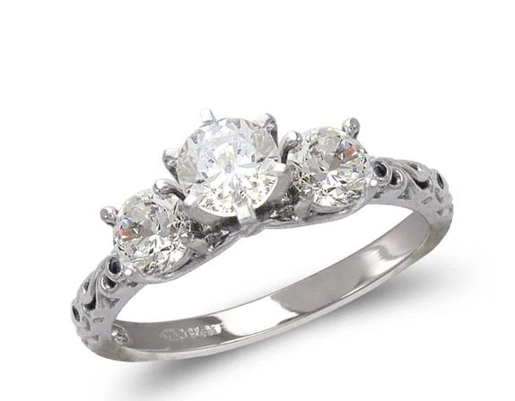 NEW 14K WHITE GOLD LADIES FASHION WHITE SOLITAIRE RING: NEW 14K WHITE GOLD LADIES FASHION WHITE SOLITAIRE RING LADIES FASHION WHITE SOLITAIRE RING NEW 14K WHITE GOLD Apx. WIDTH: 5mm Apx. WEIGHT: 5.0g