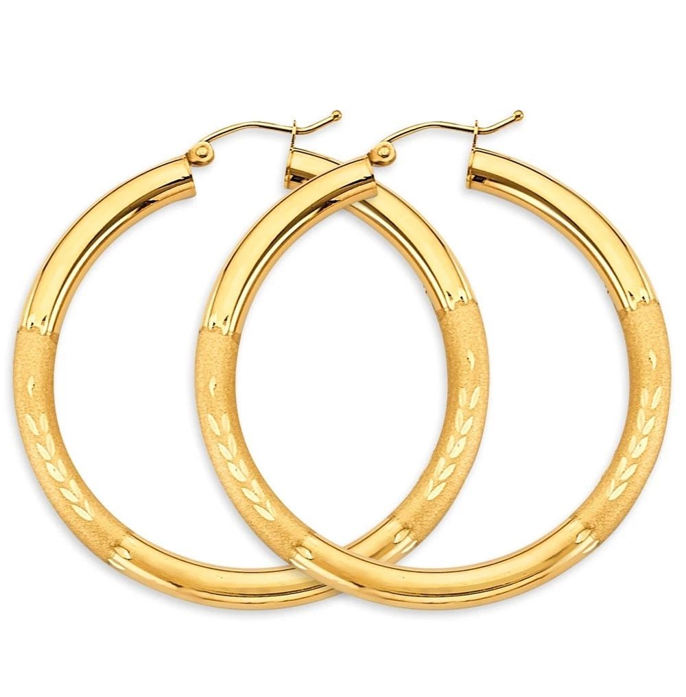 NEW 14K YELLOW GOLD 3.8MM BUDDED DC ROUND TUBE HOOP EARRINGS: NEW 14K YELLOW GOLD 3.8MM BUDDED DC ROUND TUBE HOOP EARRINGS 3.8MM BUDDED DC ROUND TUBE HOOP EARRINGS NEW 14K YELLOW GOLD HEIGHT - 45 mm WIDTH - 45 mm Apx WEIGHT - 3.6 g