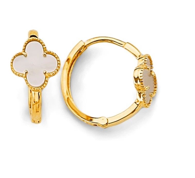 NEW 14K YELLOW GOLD MOTHER OF PEARL CLOVER HUGGIES EARRINGS: NEW 14K YELLOW GOLD MOTHER OF PEARL CLOVER HUGGIES EARRINGS MOTHER OF PEARL CLOVER HUGGIES EARRINGS NEW 14K YELLOW GOLD HEIGHT - 15 mm WIDTH - 15 mm Apx WEIGHT - 1.4 g