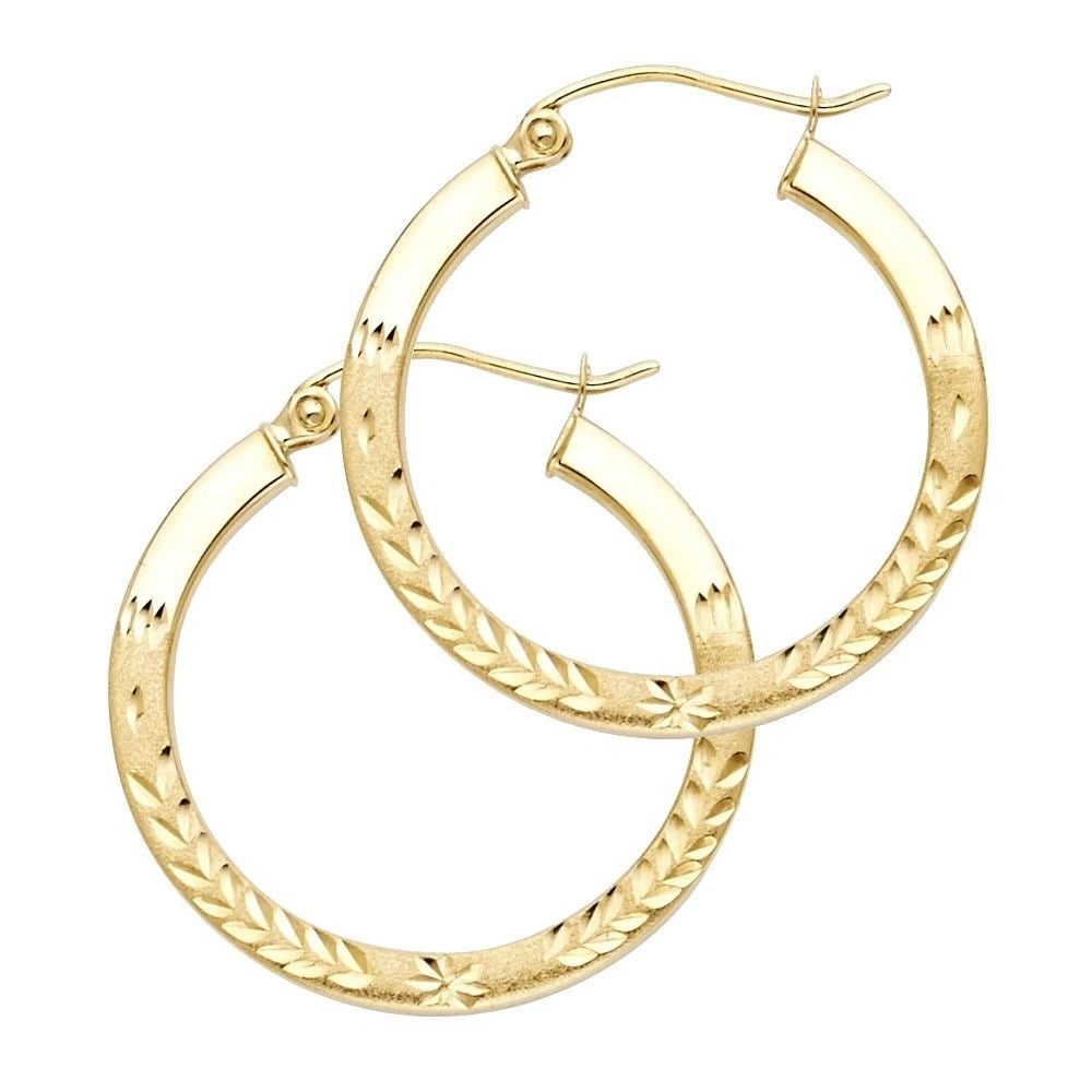 NEW 14K YELLOW GOLD BUDDED DC SQUARE TUBE HOOP EARRINGS (25MM): NEW 14K YELLOW GOLD BUDDED DC SQUARE TUBE HOOP EARRINGS (25MM) BUDDED DC SQUARE TUBE HOOP EARRINGS (25MM) NEW 14K YELLOW GOLD HEIGHT - 20 mm WIDTH - 20 mm Apx WEIGHT - 1.3 g