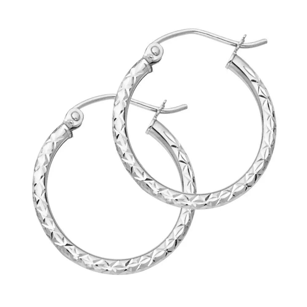 NEW 14K WHITE GOLD SILK DC 1.5MM ROUND TUBE HOOP EARRINGS (20MM): NEW 14K WHITE GOLD SILK DC 1.5MM ROUND TUBE HOOP EARRINGS (20MM) SILK DC 1.5MM ROUND TUBE HOOP EARRINGS (20MM) NEW 14K WHITE GOLD Height : 20 mm Width : 20 mm Weight : 0.8g