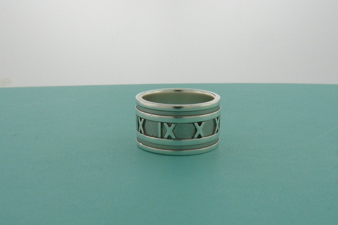 TIFFANY & Co. SILVER WIDE ATLAS RING (1 of 1)