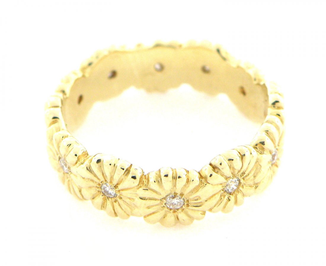 ESTATE 14K YELLOW GOLD FULL ETERNITY DIAMOND RING: Ladies Flower Eternity ringConditionVintage, pre-owned, In Excellent conditionMaterial14K Yellow goldStonesDiamonds H SI1Stone Weight0.35ct twSize6 - 6.5mm WideWeight5.1g
