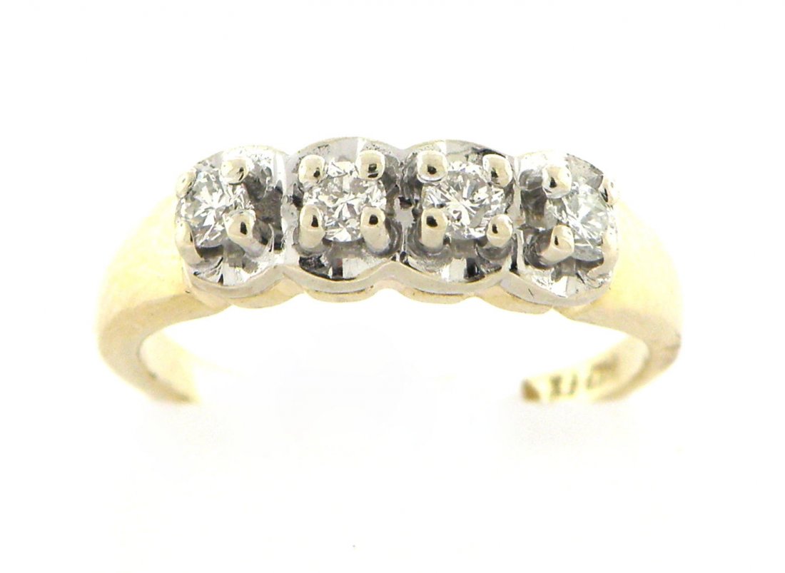 VINTAGE ESTATE 14K YELLOW GOLD DIAMOND RING 0.15CT: Ladies RingConditionVintage Estate, in excellent conditionMaterial14K Yellow goldStonesDiamonds I SIStone Weight0.15ct tw apxSize6 (can be re-sized for a small fee, please contact us first) Weight2.8g
