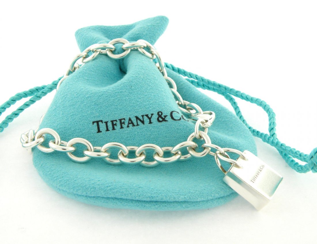 TIFFANY & Co. S/ SILVER SHOPPING BAG CHARM BRACELET (1 of 2)