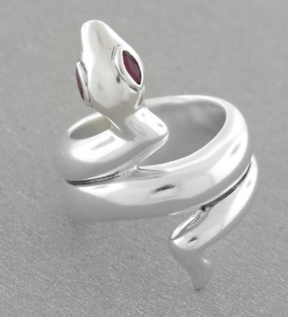 KIESELSTEIN CORD PETER THE SNAKE RUBY EYE RING (1 of 2)