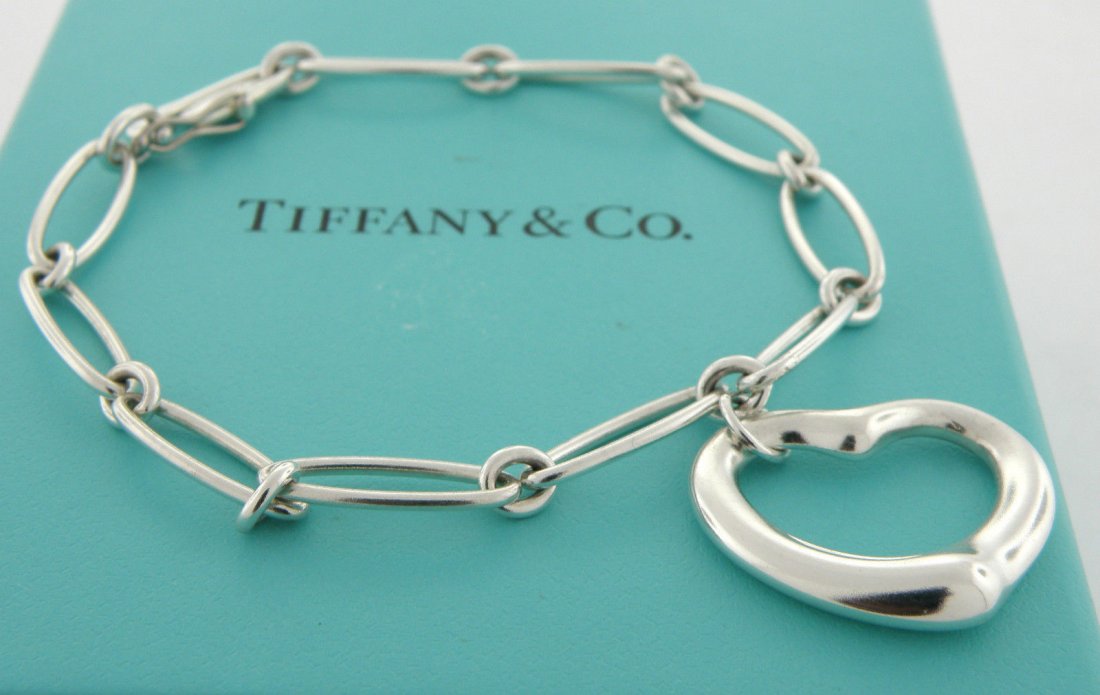 TIFFANY & CO. SILVER HEART BRACELET BOX INCLUDED (1 of 2)