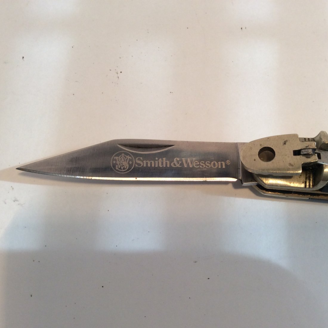 German lever lock Smith+Wesson pocket knife: German Smith and Wesson lever lock pocket knife No Spring very clean 3.5" closed 5.5 open Really nice 👍